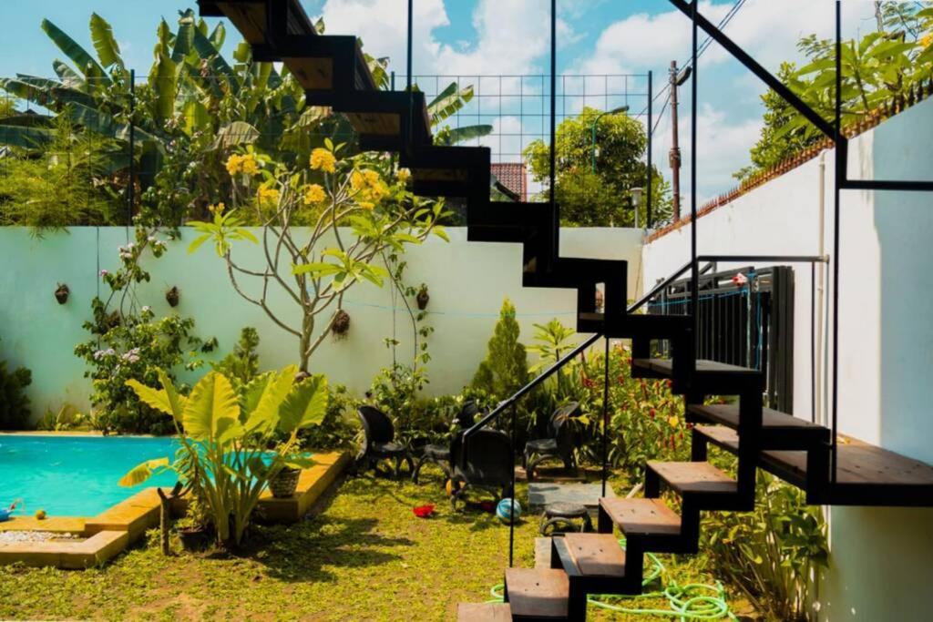 Villa Amalura I Yogyakarta Luaran gambar